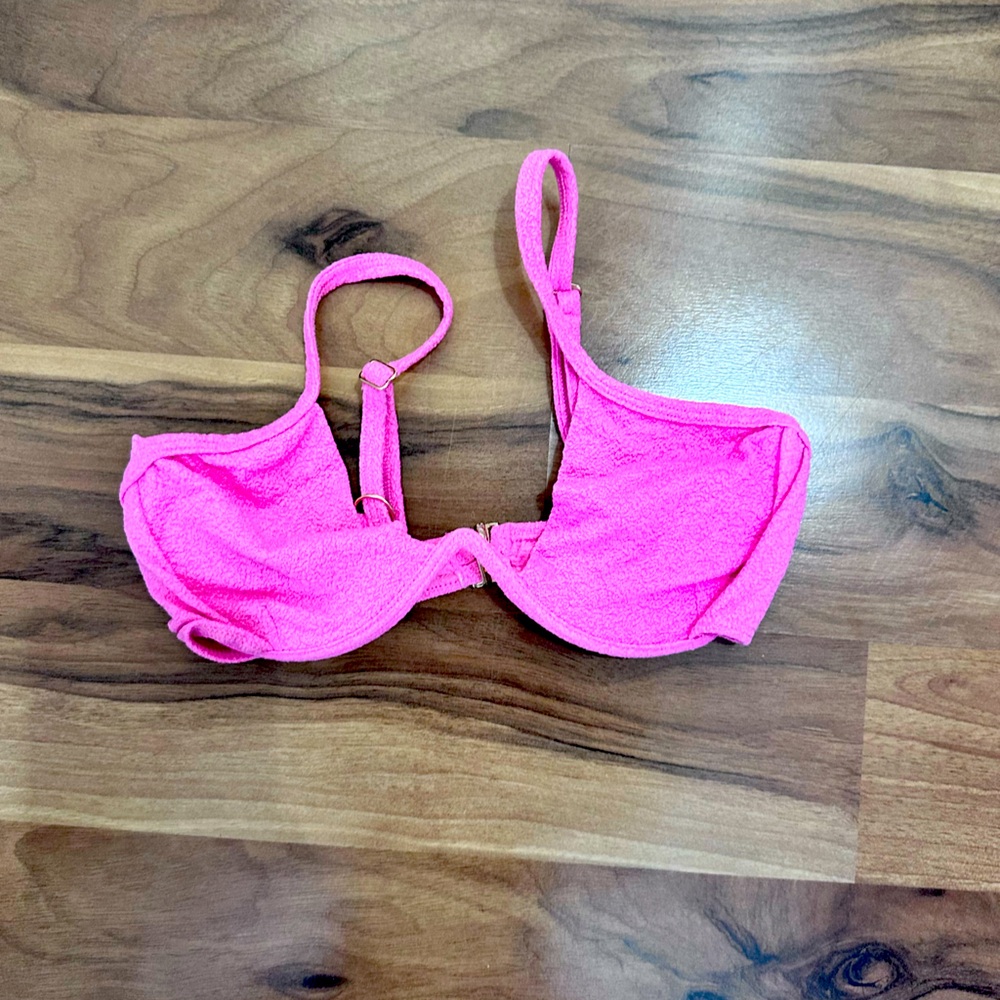 Underwire Bikini set with scrunched cheeky bottom